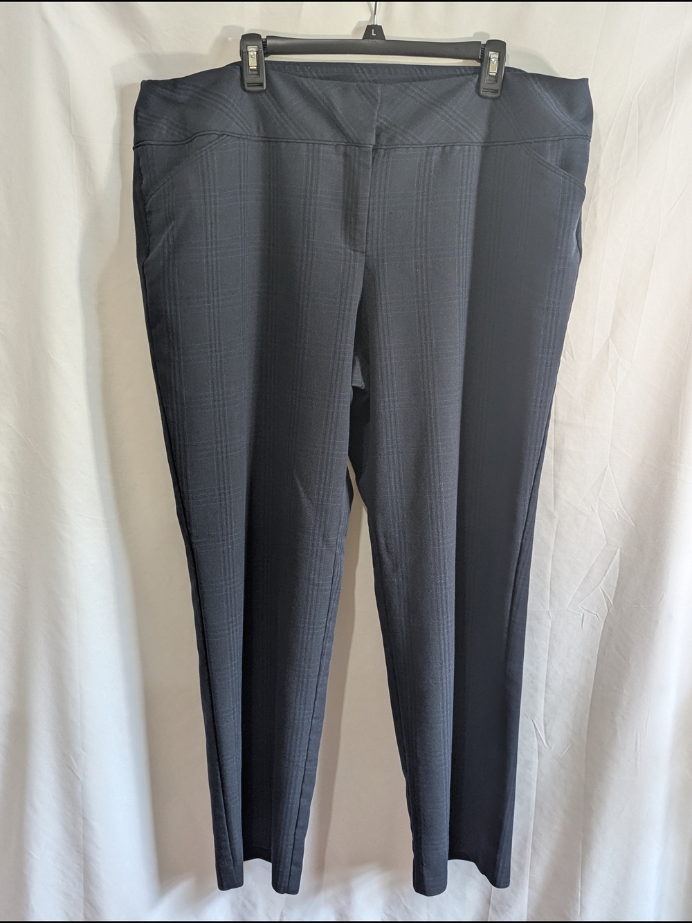Avenue Women's Plus Size 20 Average Navy Stretch Capri Pants Career Office Casua